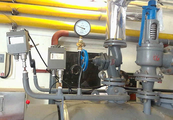 Vertical-Small-Gas-Fired-Hot-Water-Boiler
